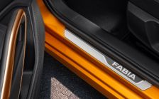 Ozdobne folie progowe 3D Fabia IV