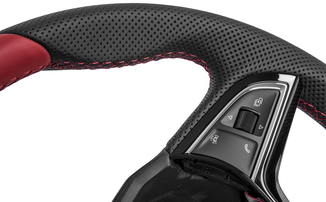 Trójramienna sportowa kierownica