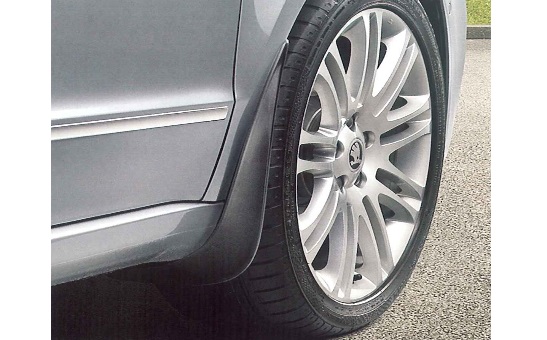 Chlapacze przednie Superb II