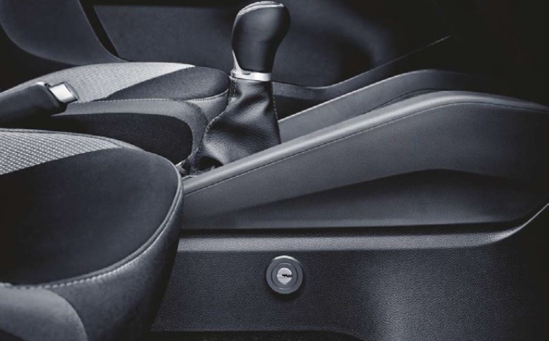 Blokada dźwigni zmiany biegów Fabia III