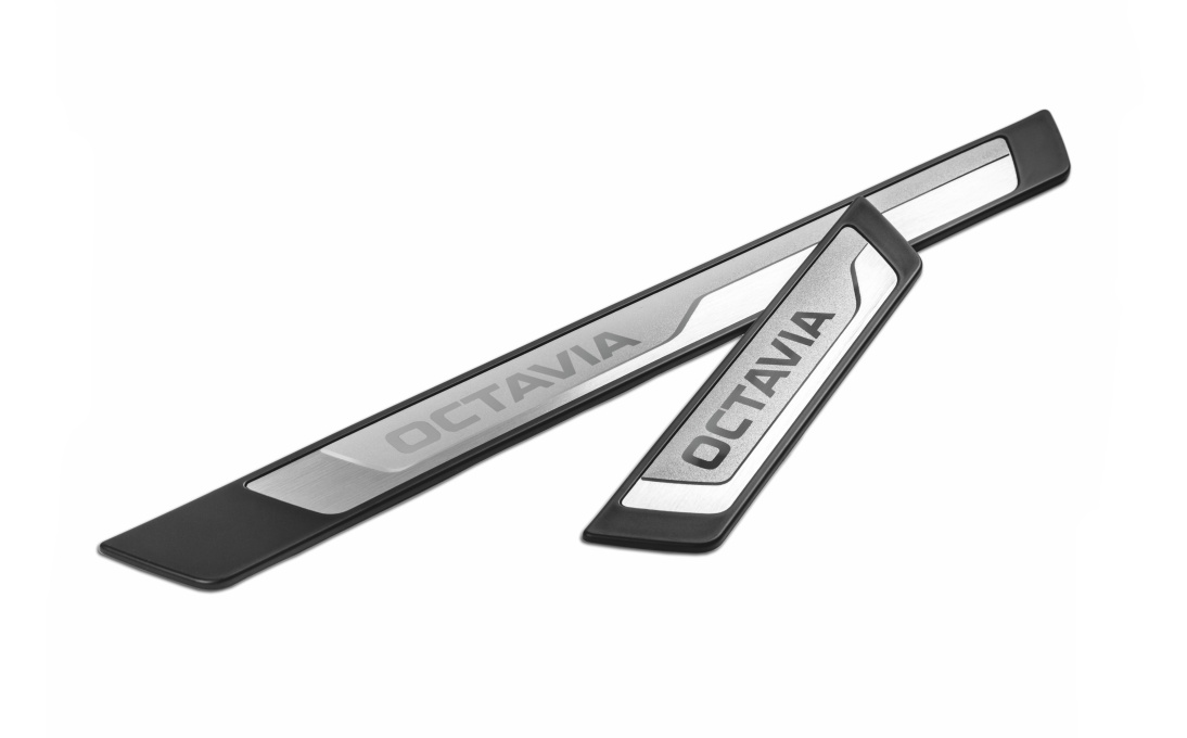 Ozdobne nakładki progowe OCTAVIA IV