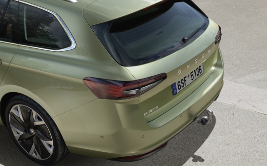 Hak holowniczy Superb IV