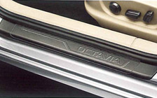 Nakładki progowe czarne