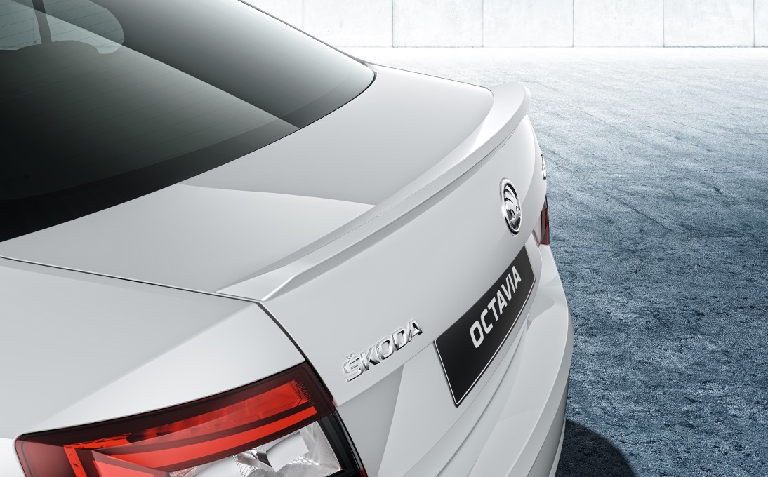 Spojler do drzwi bagażnika do modelu Octavia III