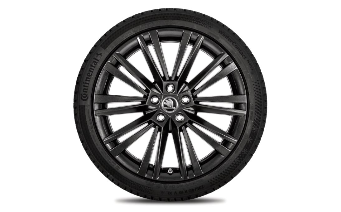 Kompletne koło zimowe Canopus 19" do Superb III