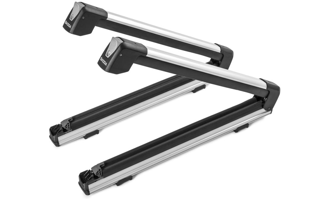 Wysuwany bagażnik na narty i snowboardy