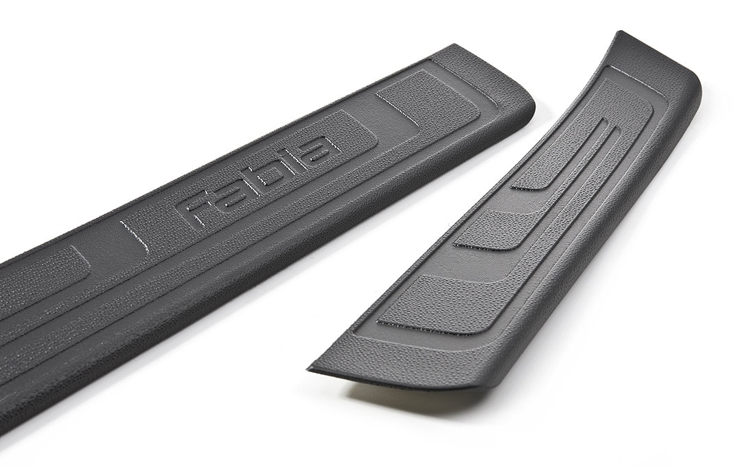 Plastikowe nakładki progowe Fabia II