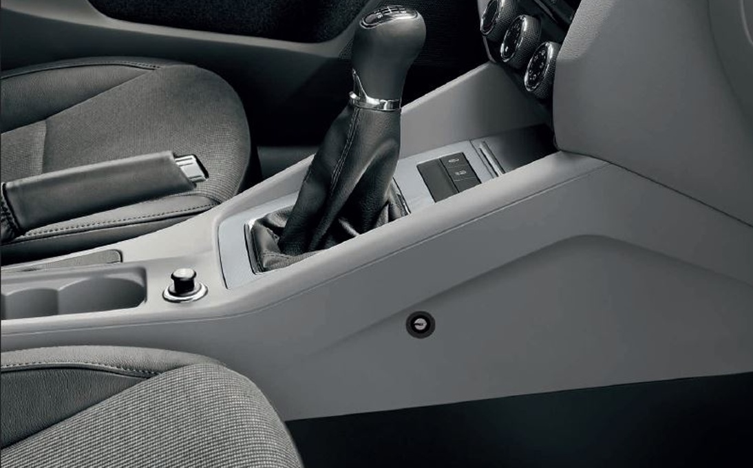 Blokada dźwigni zmiany biegów Octavia III