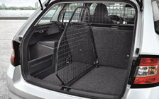 Podłużna kratka oddzielająca do bagażnika Fabia III Combi