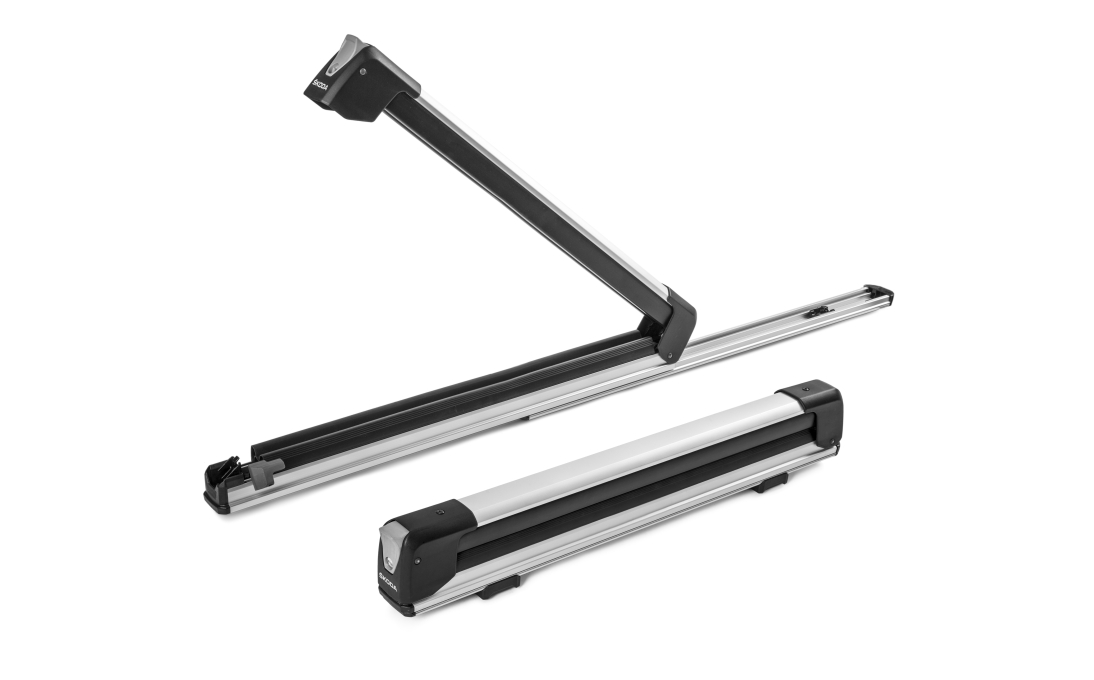 Wysuwany bagażnik na narty i snowboardy