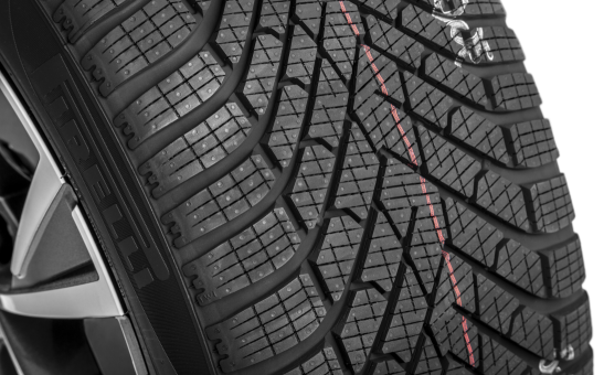 Kompletne koło zimowe Dofida 18" do Superb IV