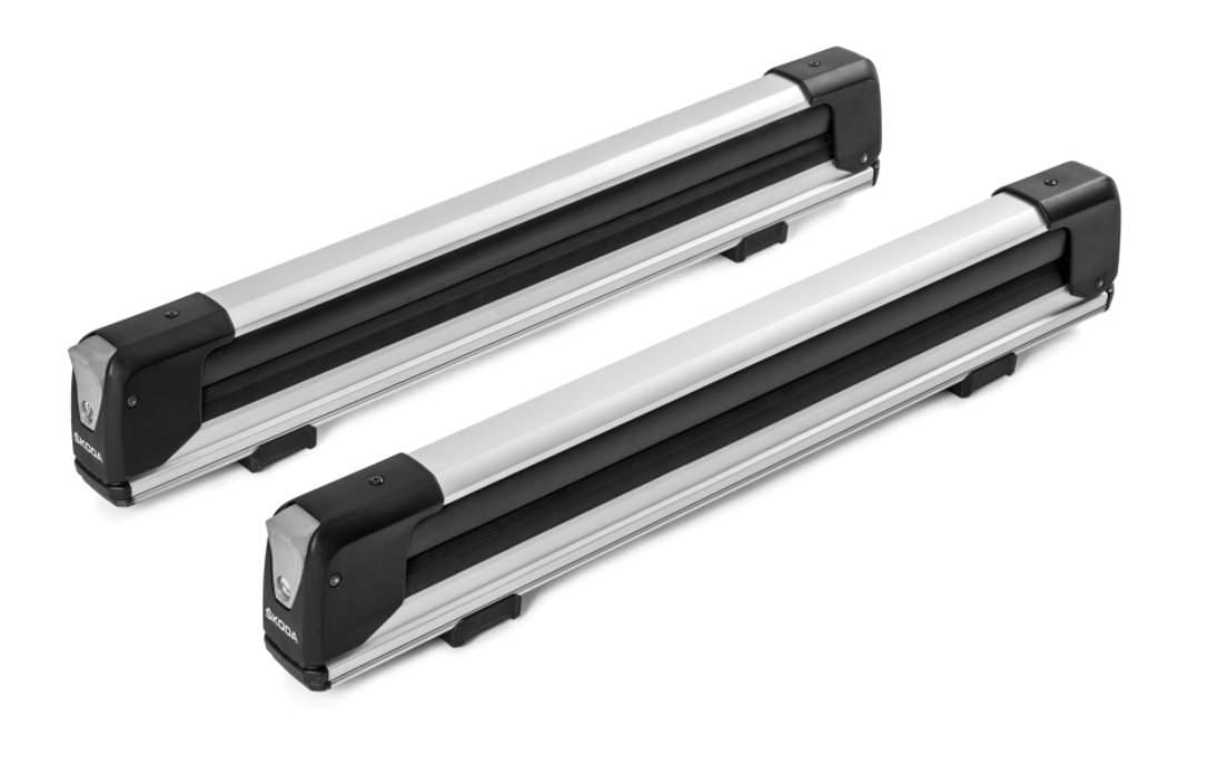 Wysuwany bagażnik na narty i snowboardy