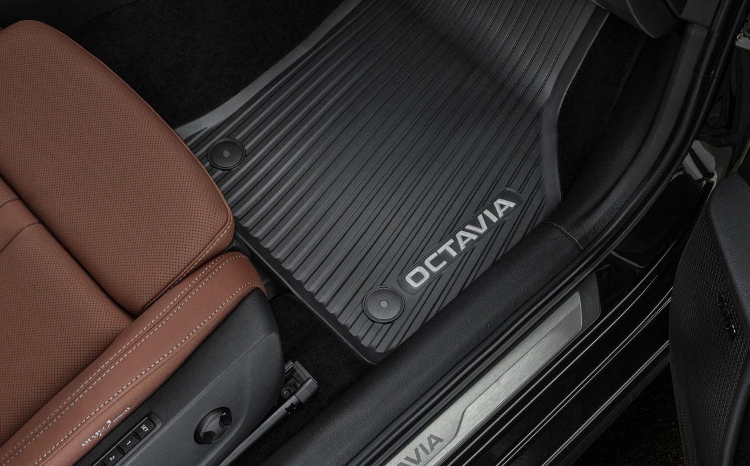 Dywaniki całoroczne Octavia IV