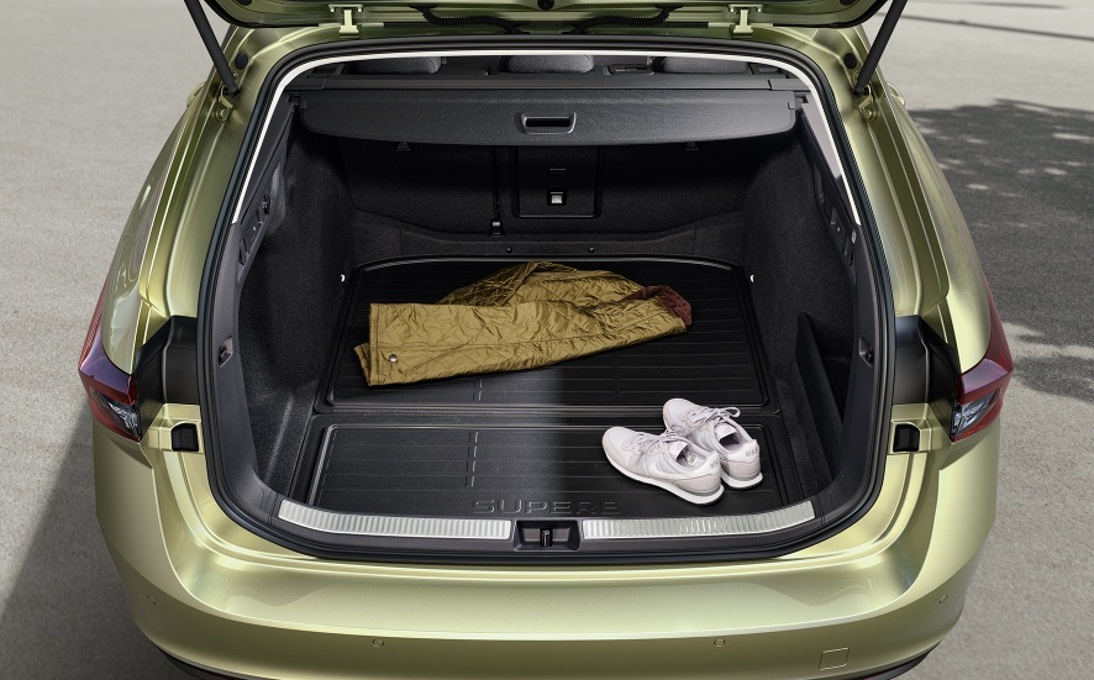 Dywanik dwustronny Superb IV Combi