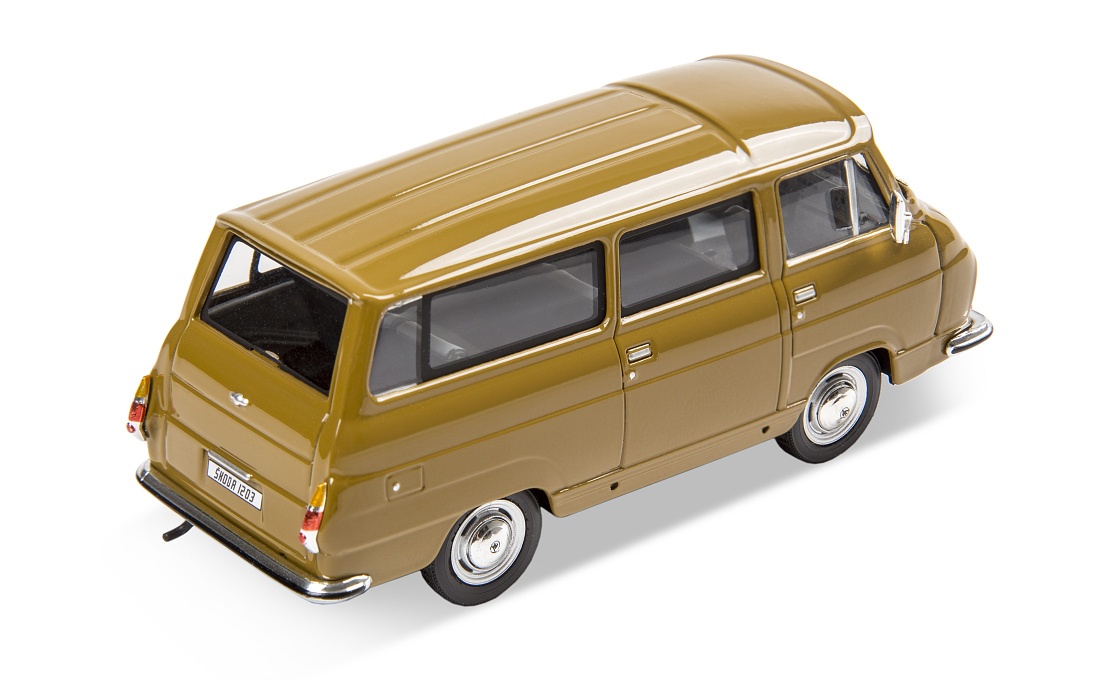 Škoda  1203 (1974) 1:43 brązowa