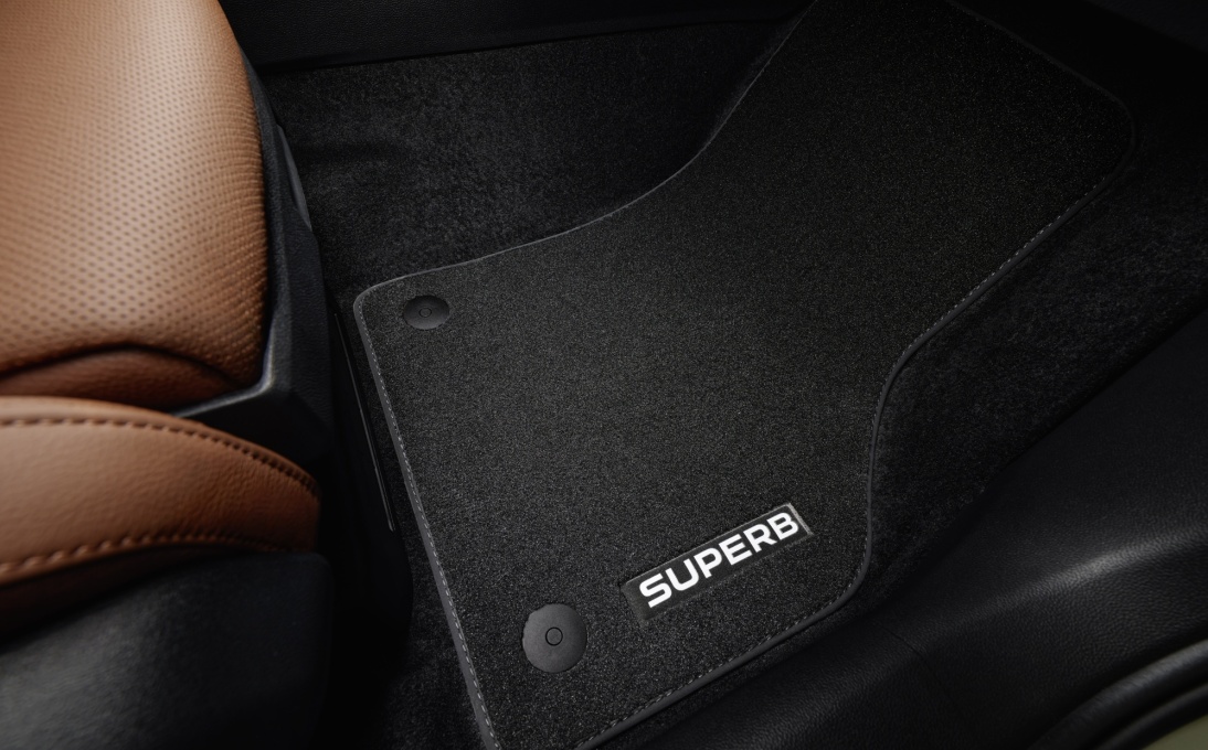 Zestaw dywaników tekstylnych Standard Superb IV