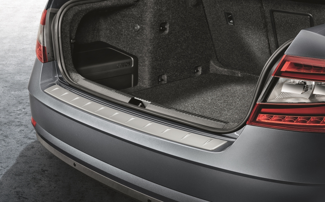 Listwa ochronna na krawędź ładunkową Octavia III