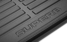 Plastikowa wanna do przestrzeni bagażowej Superb III