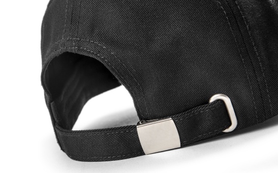 Czapka z daszkiem czarna