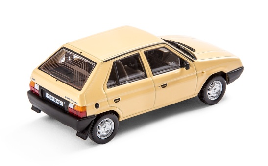 Favorit (1988) 1:43 żółty