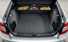 Wielofunkcyjny organizer pod pokrywę bagażnika Octavia III Liftback