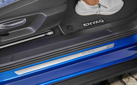 Ozdobne nakładki progowe Enyaq