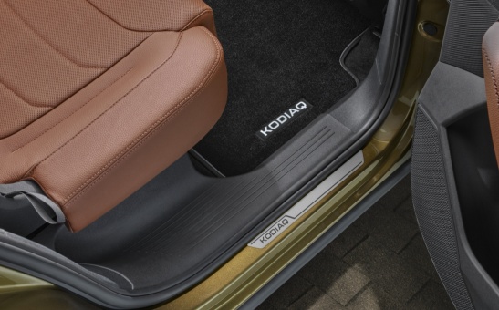 Ozdobne nakładki progowe Kodiaq