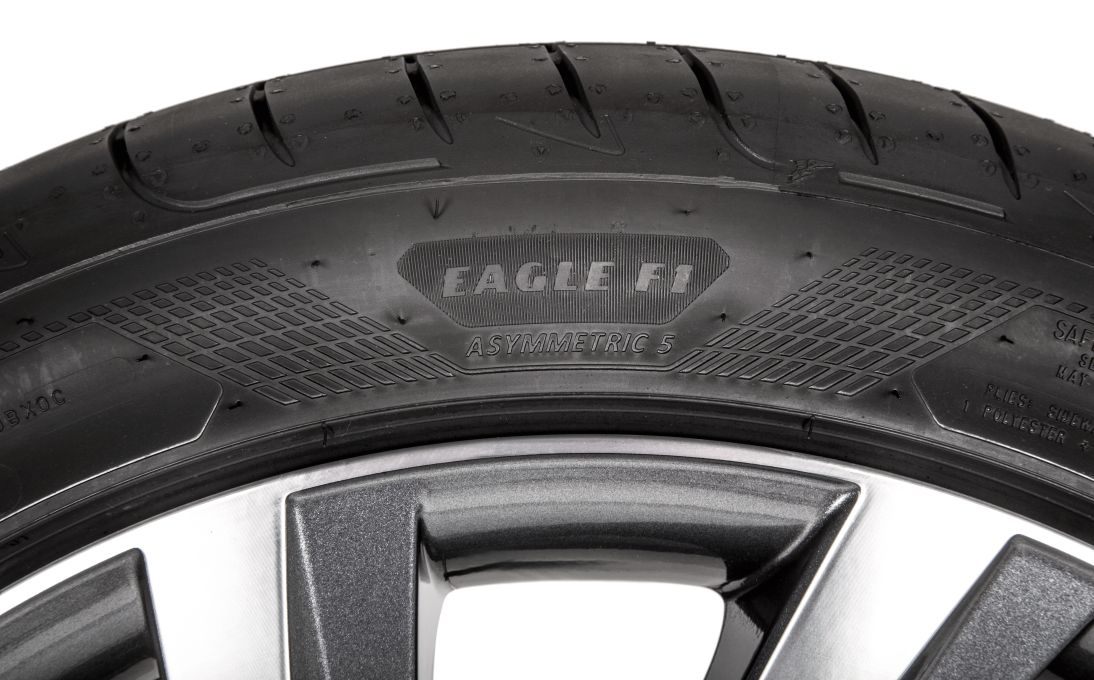 Koło kompletne letnie Perseus 18" do modelu Octavia IV