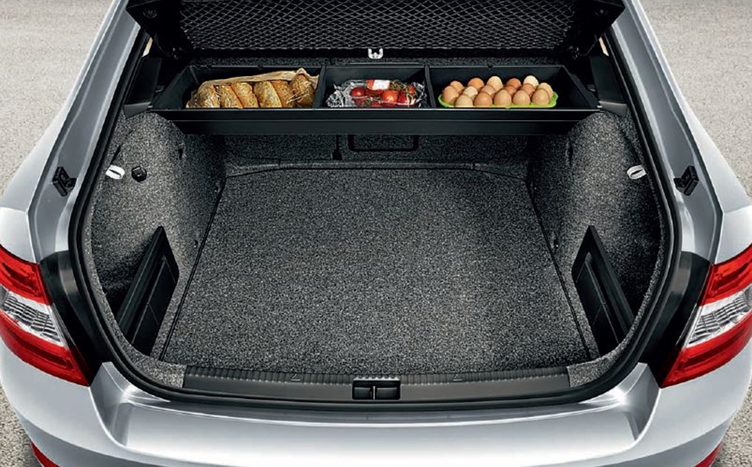 Wielofunkcyjny organizer pod pokrywę bagażnika Octavia III Liftback