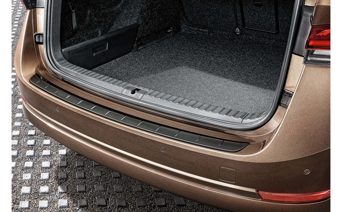 Listwa ochronna na krawędź ładunkową Octavia IV